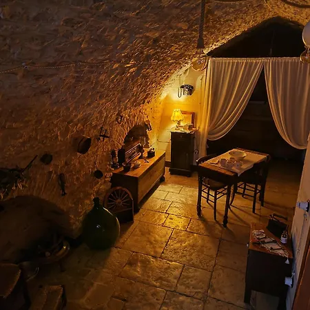 Bed & Breakfast Parlami D'amore Mariu Modugno